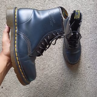 Dr. Martens 1460 black leather boots