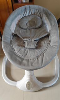 Electric Baby Rocking Chair / Bed
