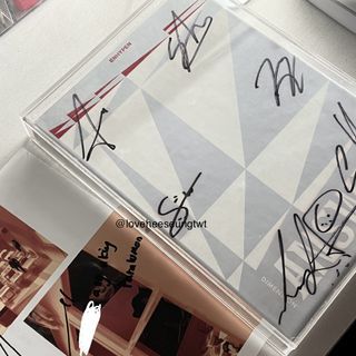 ENHYPEN SIGNED ALBUM + SIGNED PAGE