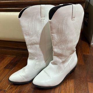 Faux Leather Knee High White Boots US8