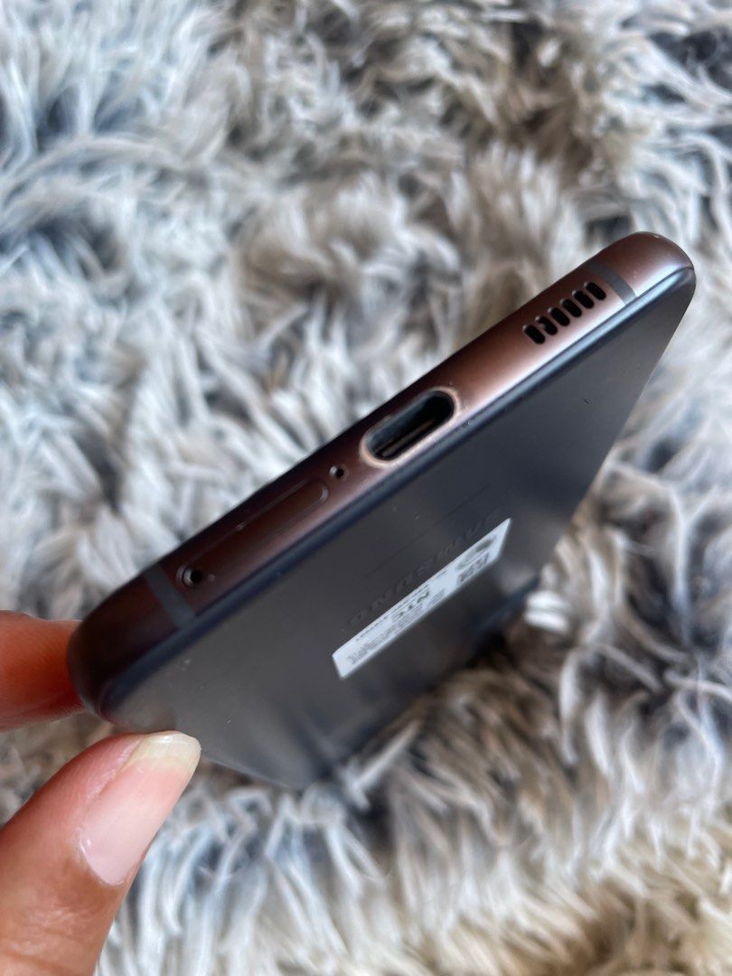 Galaxy S21 FE 5g 128gb 8g ram (Category: Samsung) located in San Juan City. Submitted by tanexsulla42 (Listing ID 1297076715, Image 3). Description: We accept trade in Credit card / Home Credit Shipping Meet ups / Delivery Fb page: Ashley & Lyn.