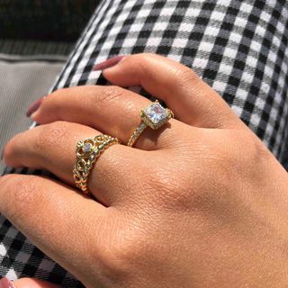 Gold elegant square stone ring OR Gold tiara princess ring in Gold