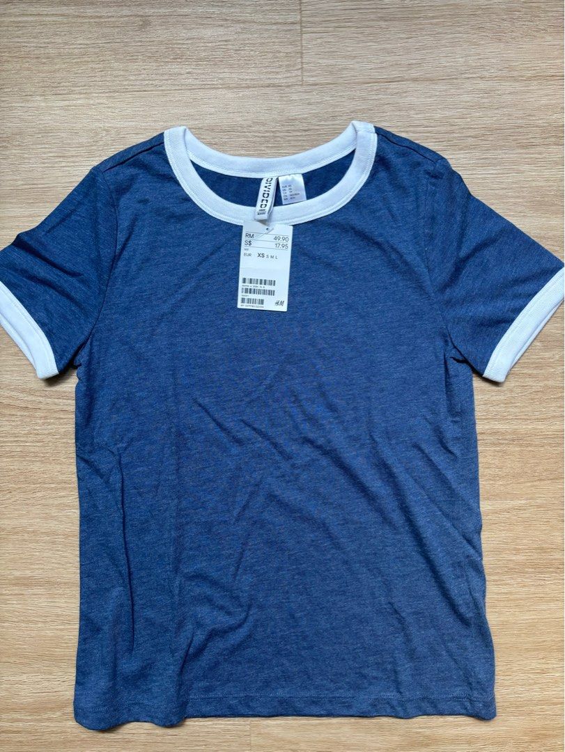 H M divided women s blue T white trim XS