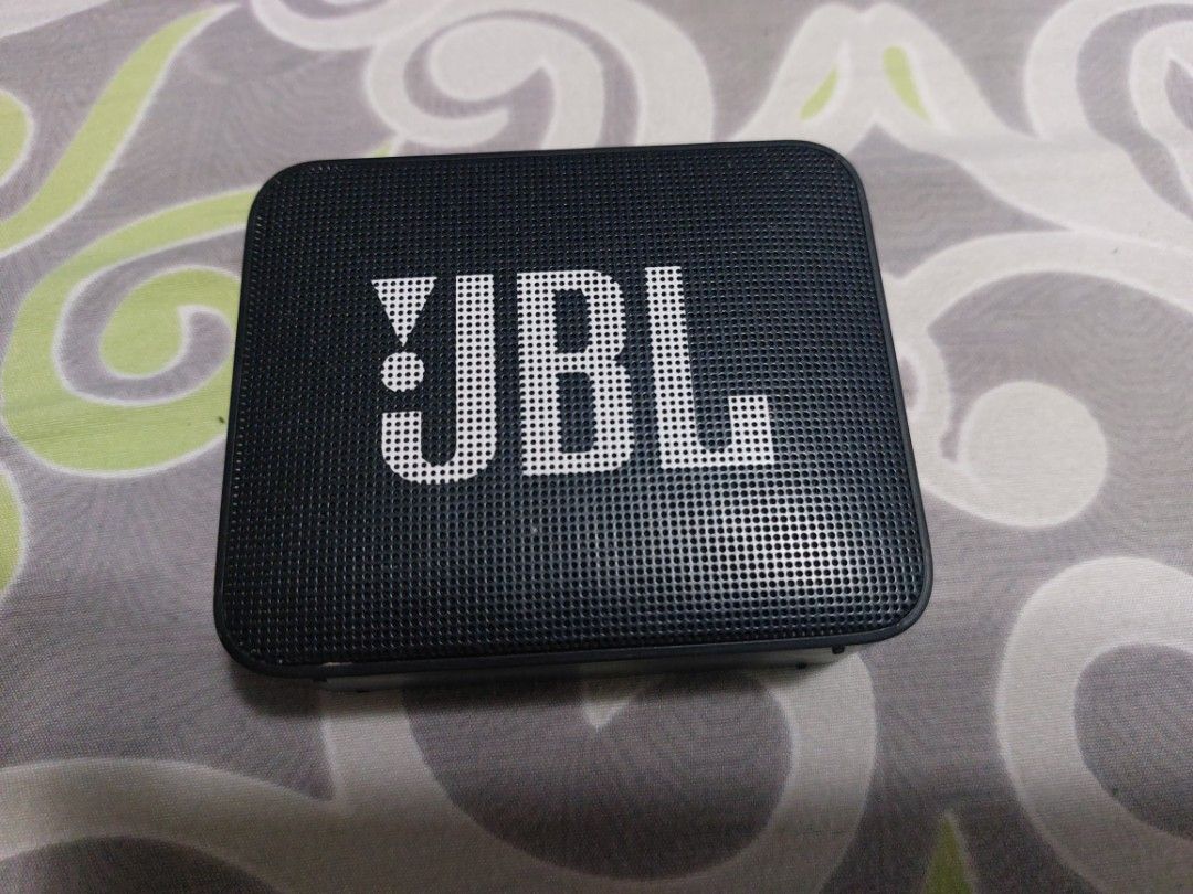 JBL GO 2 SPEAKER (Category: Soundbars, Speakers & Amplifiers) located in Quezon City. Submitted by depolarize (Listing ID 1297210995, Image 1). Description: Actual Pictures posted. Unit only Nawala ko yung takip sa gilid pero otherwise no issues with playing the device.