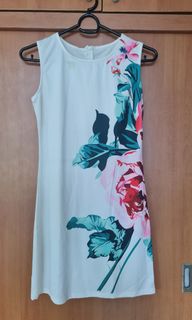 (Category: ) located in . Submitted by debbys_closet (Listing ID 1297111986, Image 1). Description: .