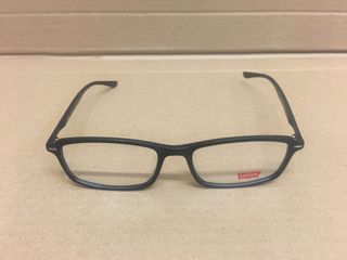 （分類：）位於 。 由 Chan3399 提交（商品編號 1297209004，圖片 1）。簡介： 。