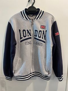 (Category: ) located in . Submitted by hj_thrifting (Listing ID 1297138964, Image 1). Description: .