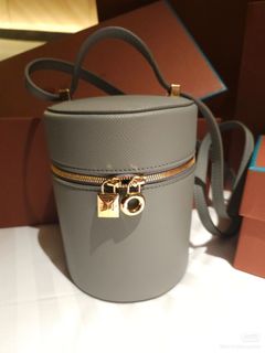 （分類：）位於 。 由 molo1234 提交（商品編號 1297072809，圖片 1）。簡介： 。