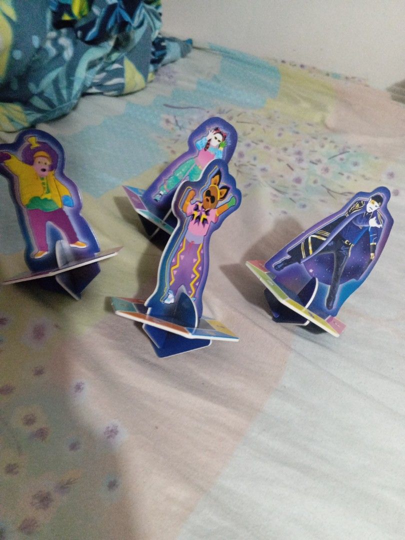 McDonald's Just Dance Toy (4 pieces) (Category: Infant Playtime) located in Manila. Submitted by buttfingerer5000 (Listing ID 1297231670, Image 2). Description: ps: nakabalik na sa box ang mga laruan. bilhin niyo nalang haha nakatambak lang po kasi sa kuwarto ko 🙏🙏 (tulungan niyo ako sa ipon ko para sa iphone 12. maraming salamat sa susuporta! 🙏😭).
