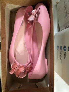 (Category: ) located in . Submitted by floralteam (Listing ID 1297177368, Image 1). Description: .