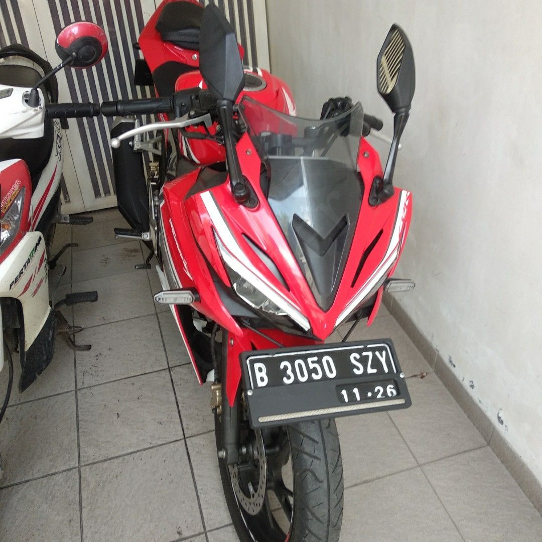 Motor CBR 150R Bekas CB 150 Second Merah Putih Edition Sport Red White Motor di Carousell