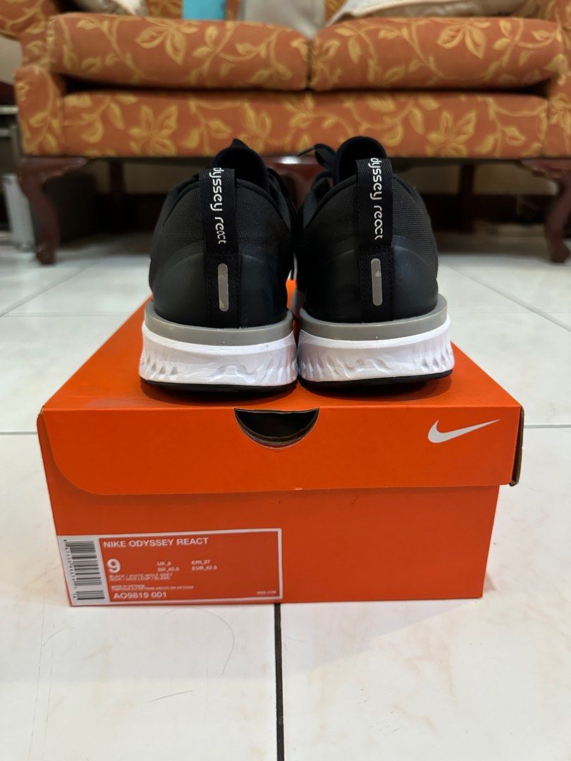 Nike Odyssey React - US 9 (Black) (Category: Sneakers) located in Taguig. Submitted by millennialme (Listing ID 1297144208, Image 2). Description: Used once to fit US 9 Complete with Box.