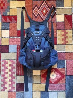 oakley icon mini backpack