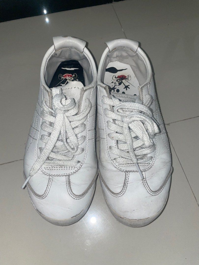 Onitsuka Tiger Mickey Fesyen Wanita Sepatu di Carousell