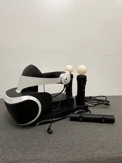 PS VR with Camera and FREE Charging Station w/blue LED