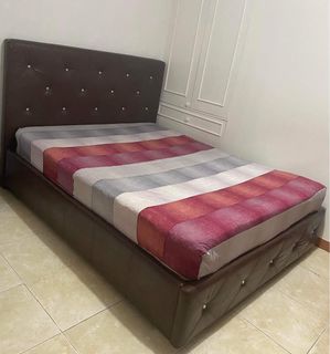 (Category: ) located in . Submitted by kaecouture (Listing ID 1297166228, Image 1). Description: .