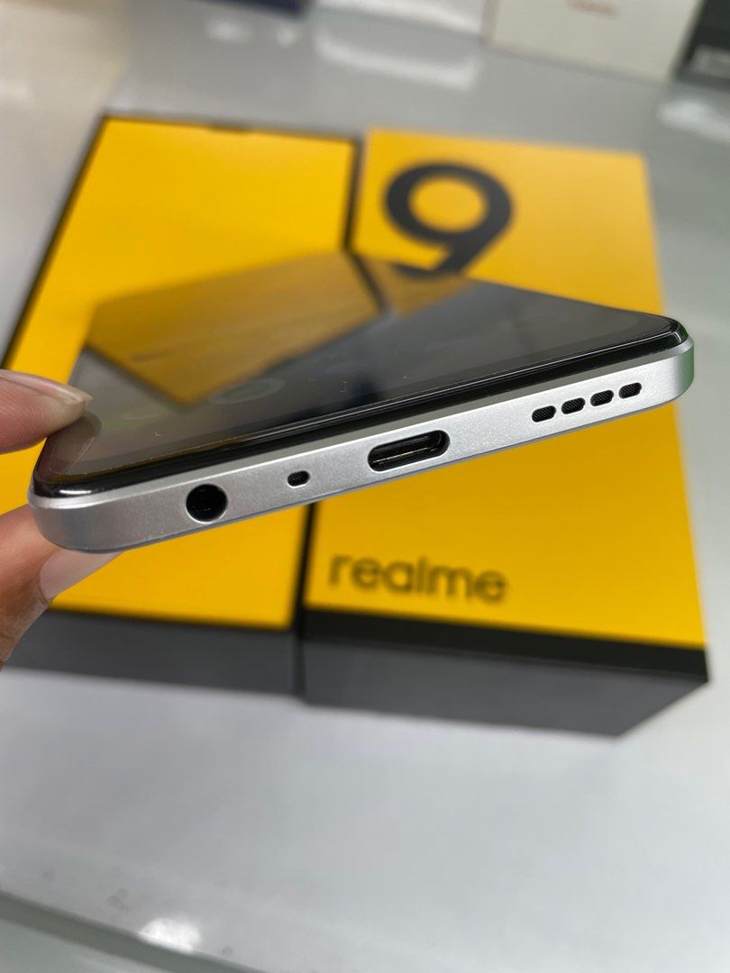 Realme 9 128gb 6g ram (Category: Realme) located in San Juan City. Submitted by tanexsulla42 (Listing ID 1297128794, Image 3). Description: We accept trade in Credit card / Home Credit Shipping Meet ups / Delivery Fb page: Ashley & Lyn.