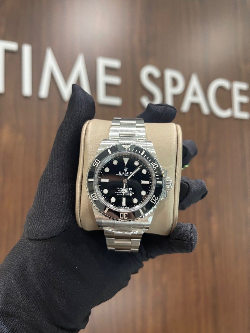 Rolex March 2024 Submariner 124060 no date, Luxury, Watches on