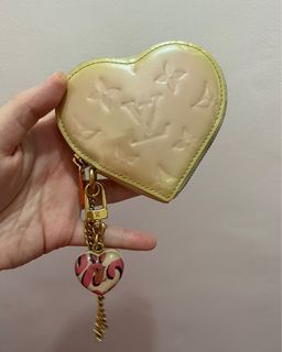 RUSH SALE 🤍 Authentic Louis Vuitton LV Porte Monnaei Heart Coeur Monogram Vernis Patent Leather Coin Case Purse Keychain in Corail