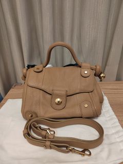 （分類：）位於 。 由 04085747d 提交（商品編號 1297126574，圖片 1）。簡介： 。