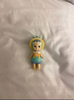 (Category: ) located in . Submitted by everfairydoll (Listing ID 1297228168, Image 1). Description: .