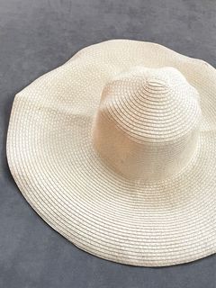 Summer Beach Hat in Beige