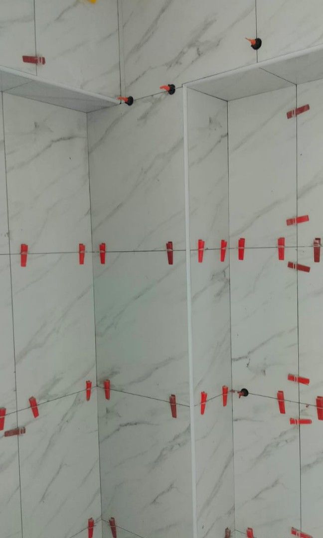 Tiling, overly tiling hdb house63109553469825113