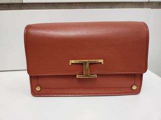 （分類：）位於 。 由 whathappento 提交（商品編號 1297232376，圖片 1）。簡介： 。