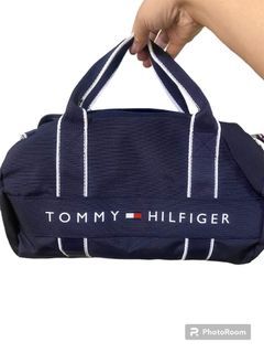 TOMMY HILFIGER DUFFLE BAG