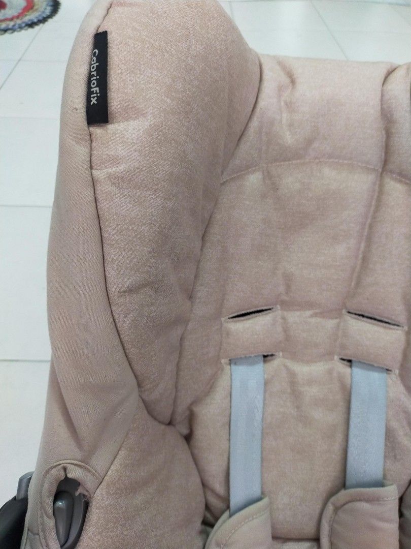 Maxi cosi cabriofix beige best sale