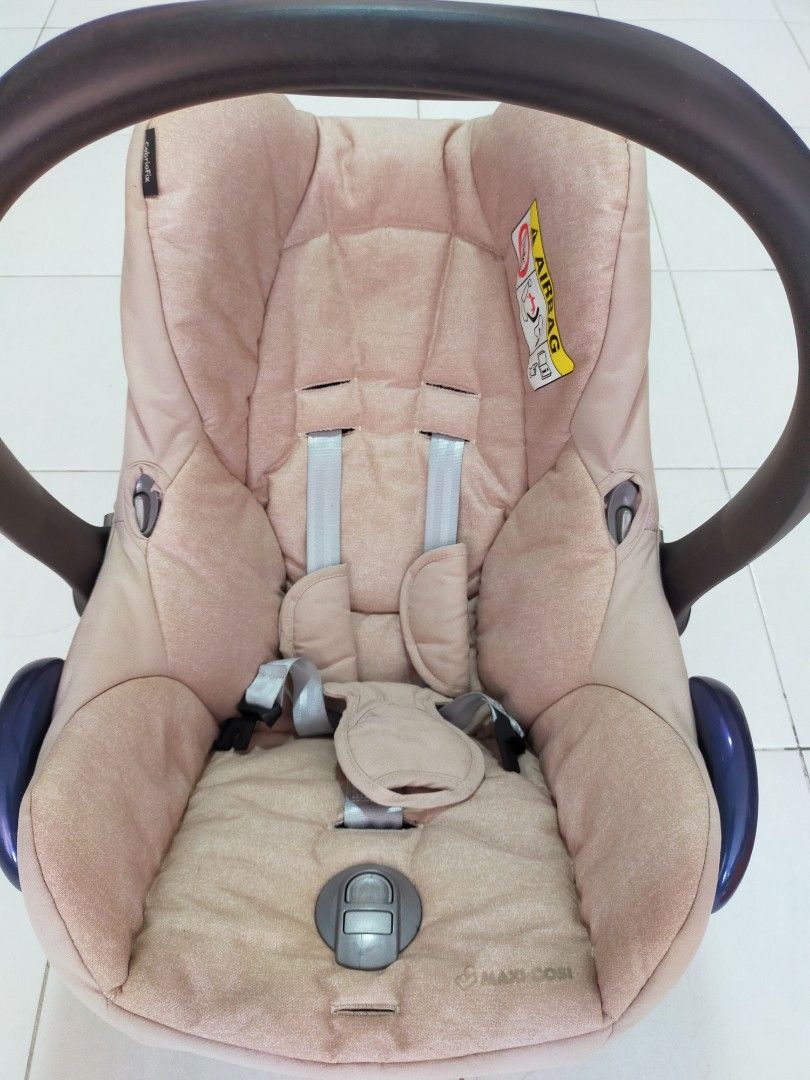 Used maxi cosi cabrio fix raun beige