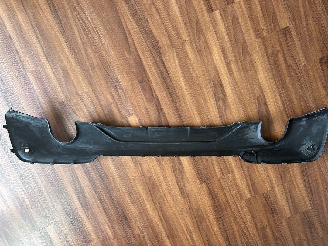 X3G01 diffuser (Category: Bodykits & Styling) located in Singapore. Submitted by eukatid (Listing ID 1297088254, Image 2). Description: Dismantled it after the car half a year old, it’s for Msport, installation is excluded, COD only.