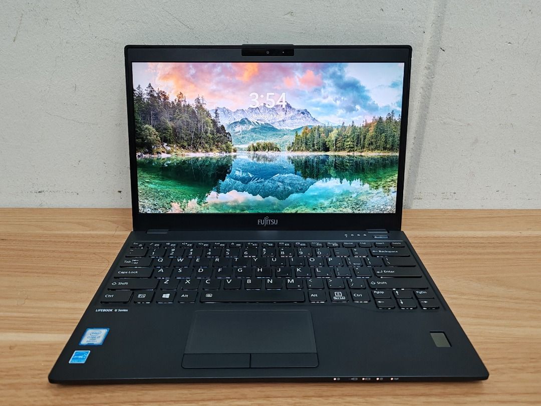 0.79kg | Fujitsu LifeBook U939 UltraLight Laptop | 4G LTE | 13.3 