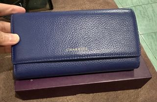 (Category: ) located in . Submitted by simplecloset_24 (Listing ID 1297277633, Image 1). Description: .
