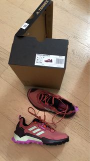 （分類：）位於 。 由 zoelm0317 提交（商品編號 1297354989，圖片 1）。簡介： 。