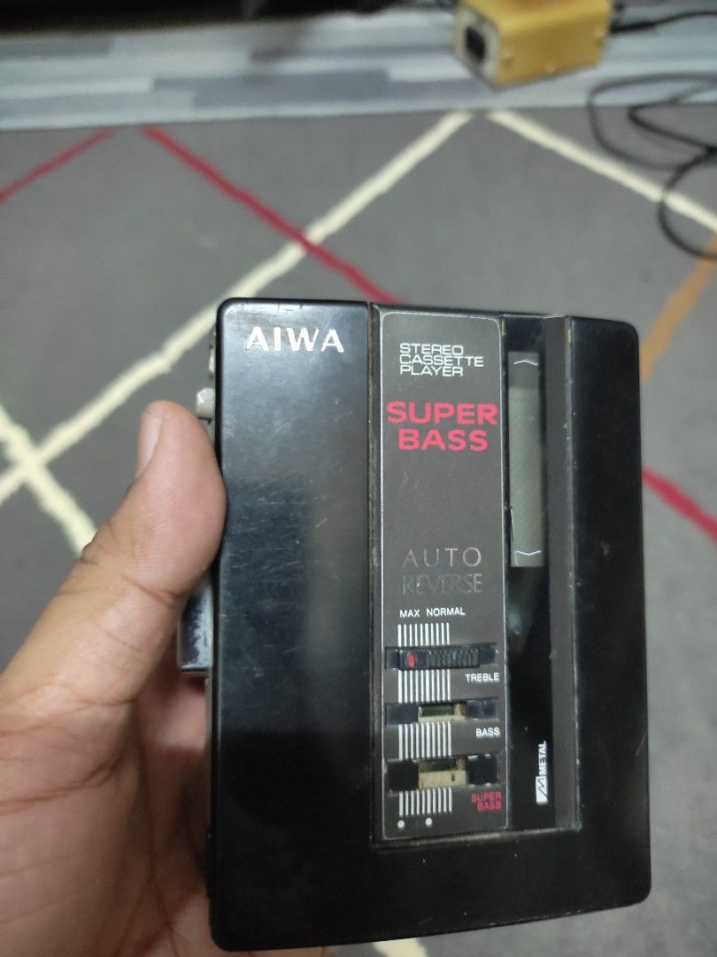 AIWA HS-G34 カセットプレーヤー SUPER BASS どろ