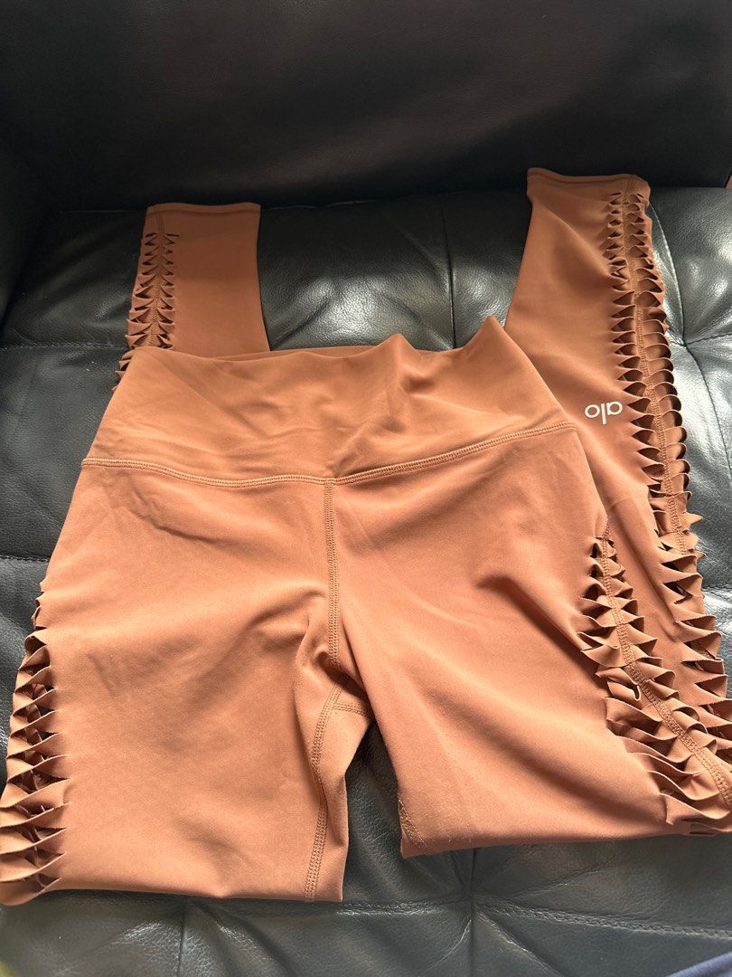 alo reform yoga leggings chocolate brown XS Carousell