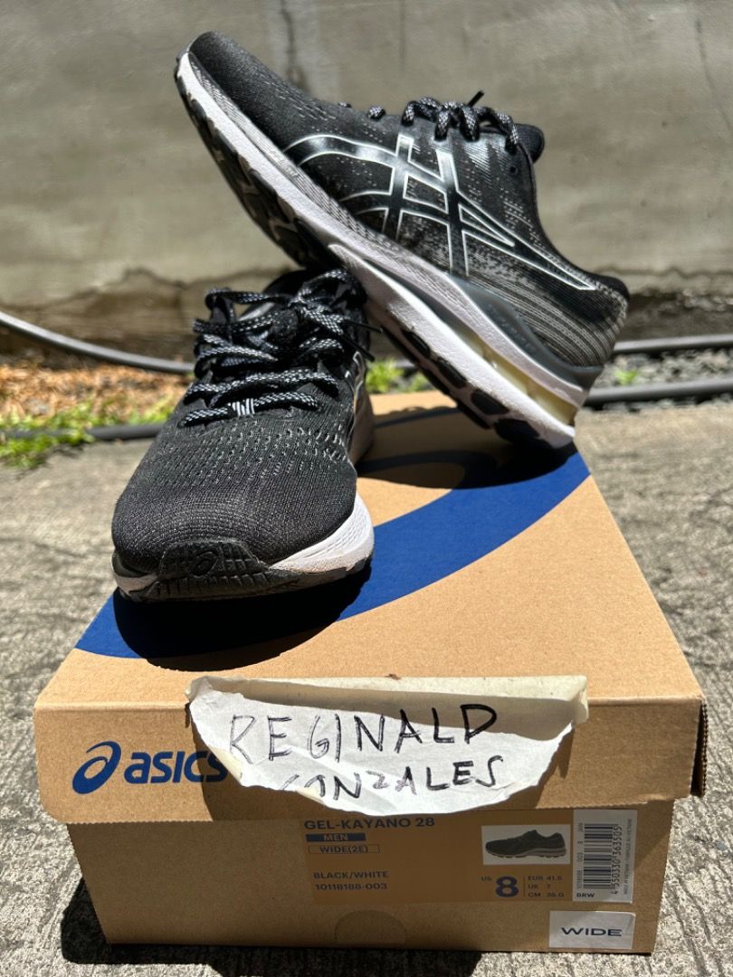 ASICS GEL KAYANO 28 (Category: Cardio & Fitness Machines) located in Taguig. Submitted by rggiegonz (Listing ID 1297245308, Image 1). Description: PTPA FOR SALE ❗️ PRE-LOVED PAIRS ASICS GEL KAYANO 28 Size: 8US mens (WIDE) Price: 1800 Less than 60km used Authentic and Original ✅ Pristine Condition. See photos for details. WITH BOX RFS: To small for me. Need to upgrade. Location: Taguig City .