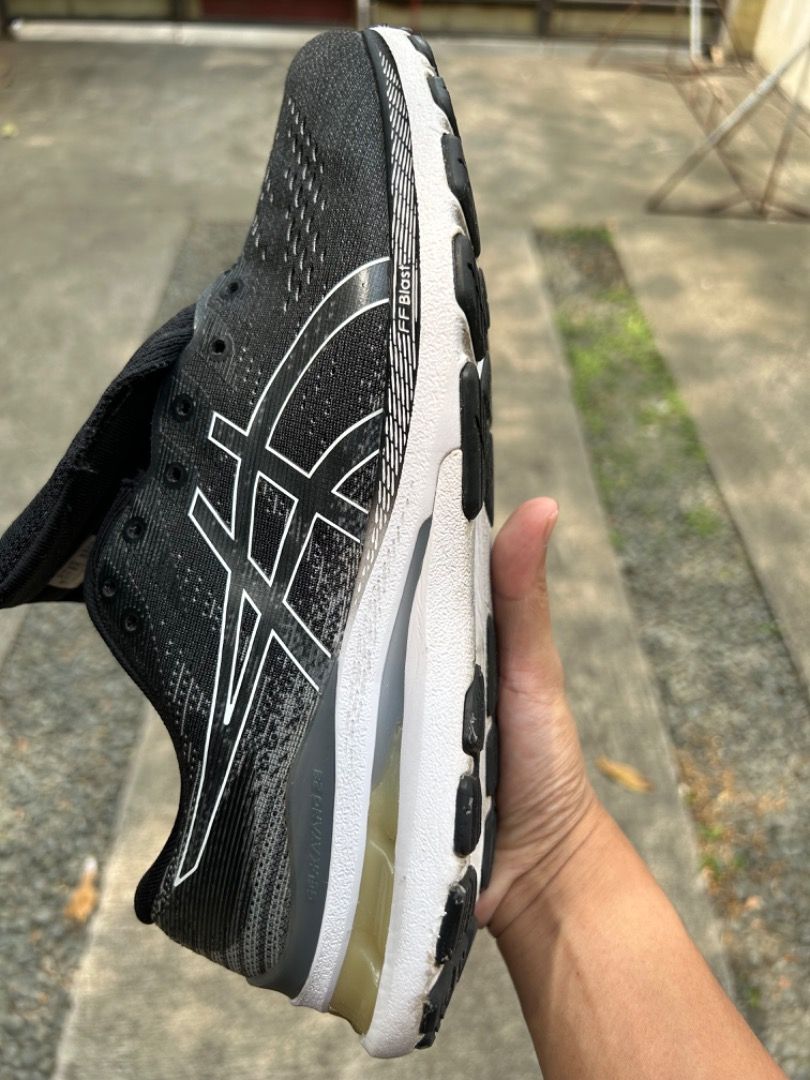 ASICS GEL KAYANO 28 (Category: Cardio & Fitness Machines) located in Taguig. Submitted by rggiegonz (Listing ID 1297245308, Image 3). Description: PTPA FOR SALE ❗️ PRE-LOVED PAIRS ASICS GEL KAYANO 28 Size: 8US mens (WIDE) Price: 1800 Less than 60km used Authentic and Original ✅ Pristine Condition. See photos for details. WITH BOX RFS: To small for me. Need to upgrade. Location: Taguig City .