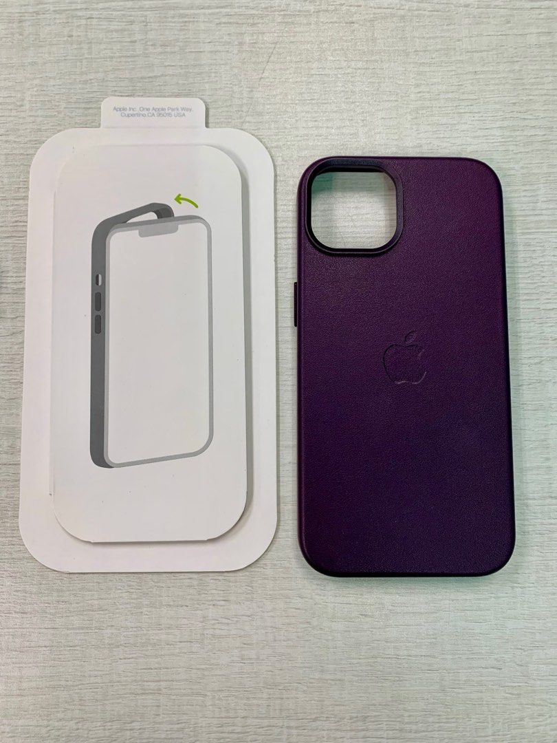 Authentic apple leather case dark cherry with magsafe for iphone 14 (Category: Cases & Sleeves) located in Davao. Submitted by pilmarmustdeclutter (Listing ID 1297256179, Image 1). Description: P300 excluding sf.