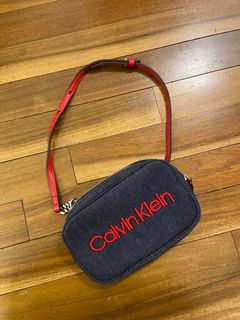 (Category: ) located in . Submitted by thriftvintagepreloved (Listing ID 1297332570, Image 1). Description: .