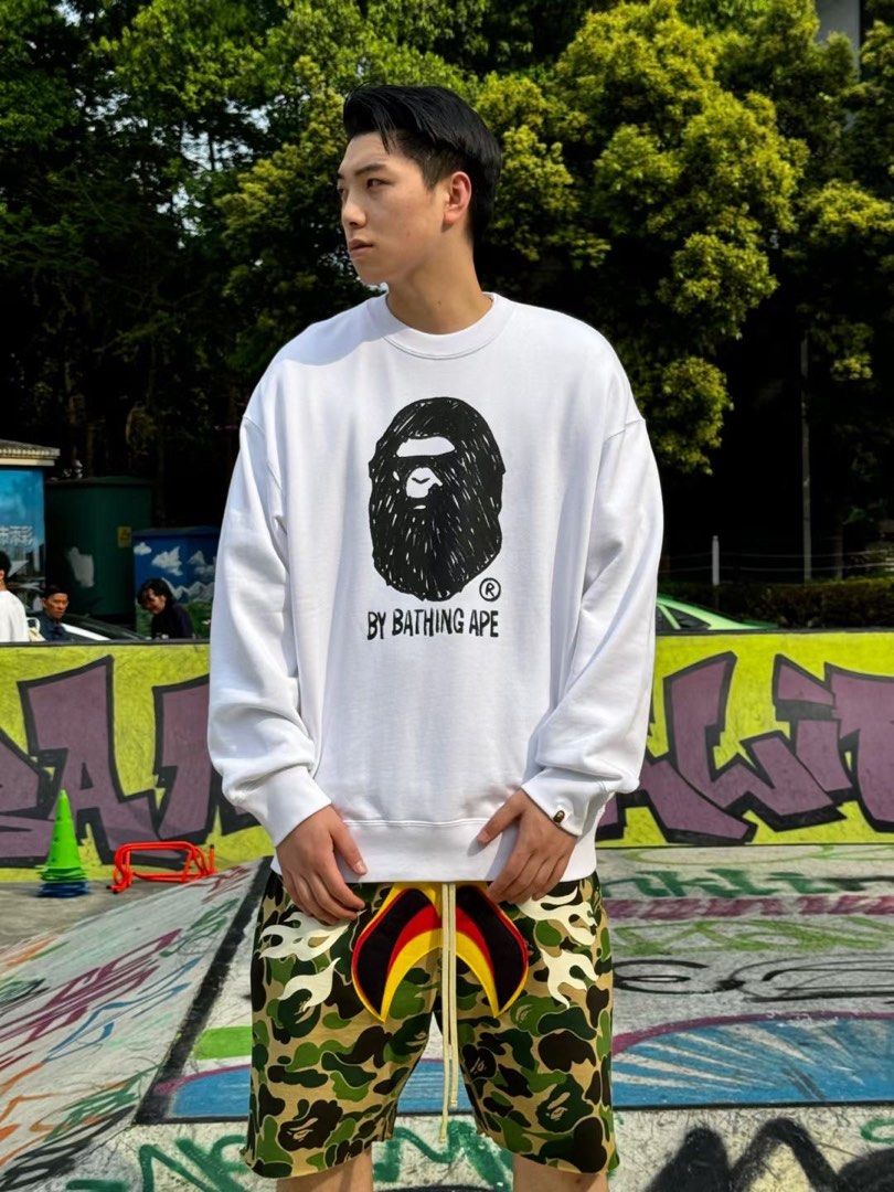 A BATHING APE HAND DRAW APE HEADスウェット A BATHING APE® Hand Draw Ape Head Crewneck | Bape official