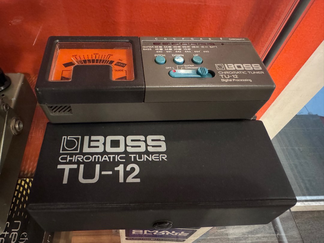 Boss TU12 Chromatic Tuner (Made In Japan), Hobbies & Toys, Music