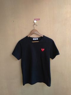 CDG play red heart logo shirt