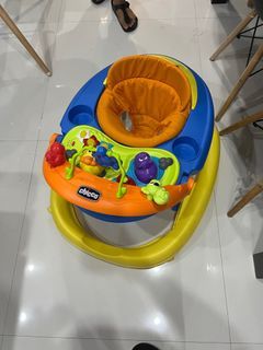 Chicco Walky Talky baby walker