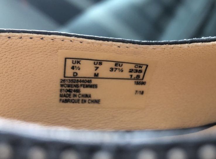 Clarks Ellis Ruby (Category: Heels) located in Kuala Lumpur. Submitted by evatan93 (Listing ID 1281380685, Image 3). Description: 🔥 🔥 CLEARANCE 🔥 🔥 🔥 🔥 First come first serve basis🔥 🔥 ⭐Condition as it - only used once.