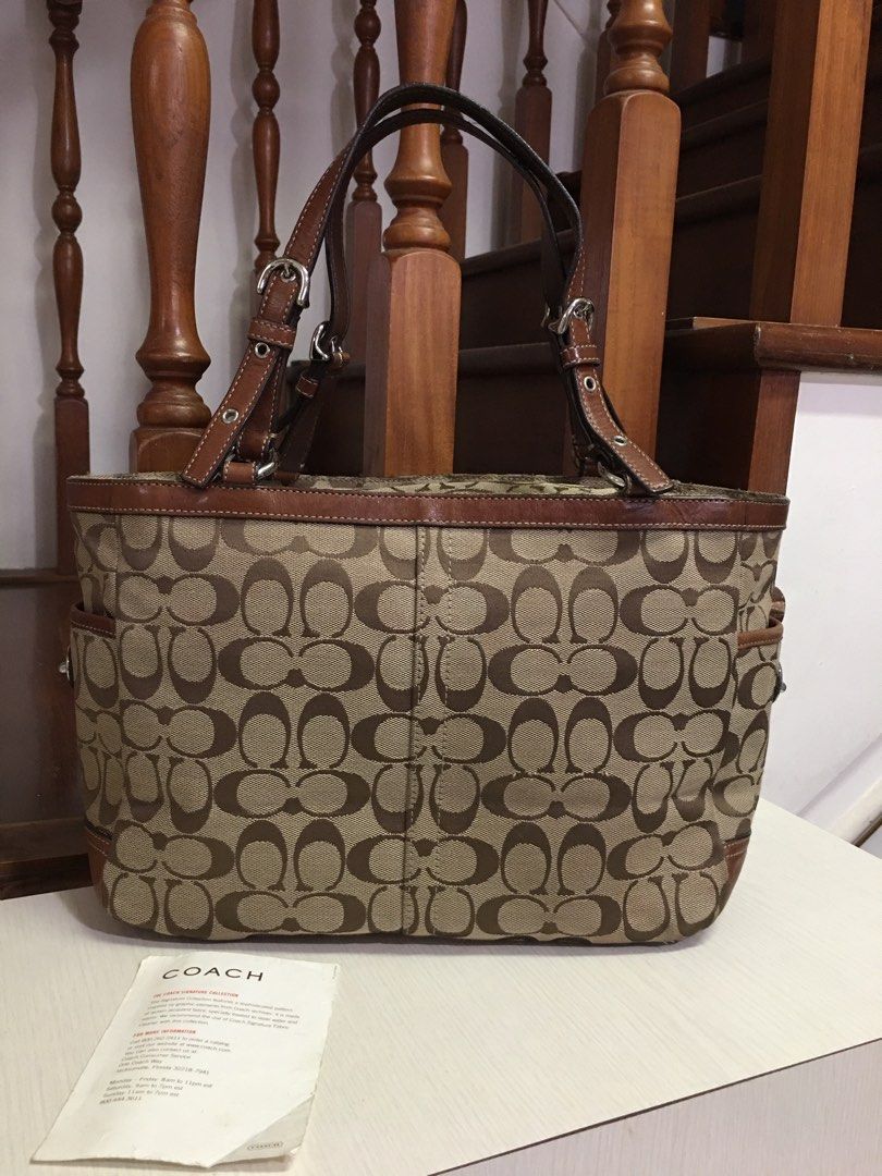 Coach Handbag, Women's Fashion, Bags & Wallets, Purses & Pouches
