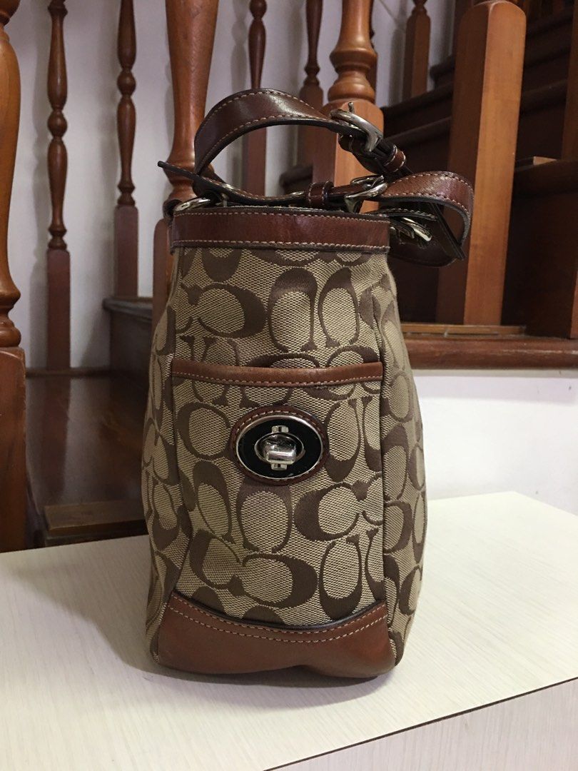 Coach Handbag, Women's Fashion, Bags & Wallets, Purses & Pouches