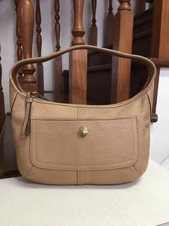 (Category: ) located in . Submitted by rethrifts (Listing ID 1297362703, Image 1). Description: .