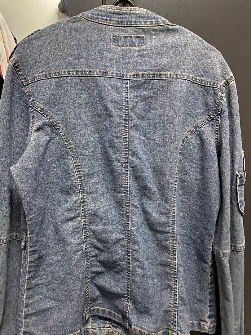 Denim Jacket (Category: Coats, Jackets and Outerwear) located in Johor Bahru. Submitted by nadiaaliah (Listing ID 1297270170, Image 2). Description: .